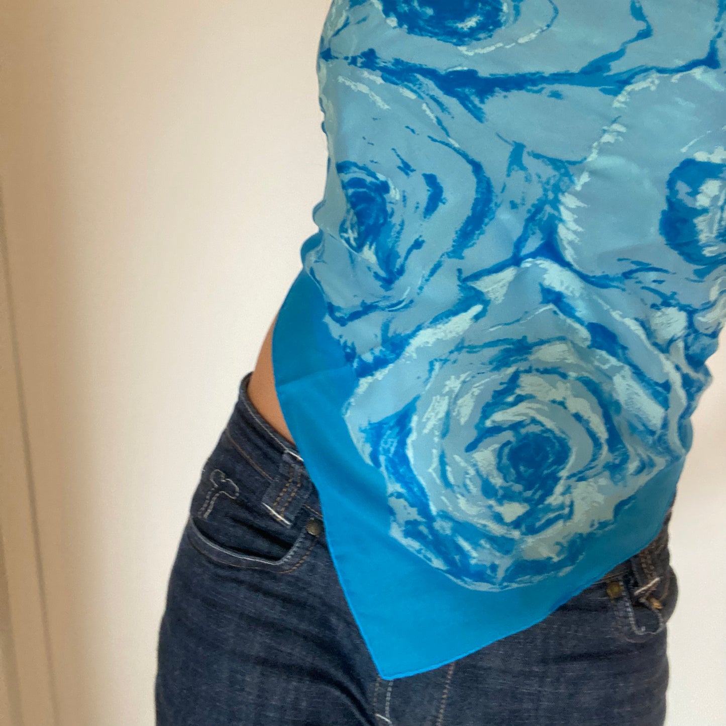 Rose blue tørklædet